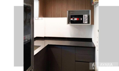 ชุดครัว Built-in โครงซีเมนต์บอร์ด หน้าบาน Melamine สี ES 4008-11 + Laminate สี Dry Blackwood