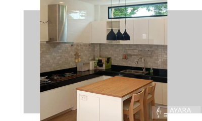 ชุดครัว Built-in โครงซีเมนต์บอร์ด หน้าบาน Hi Gloss สีขาว