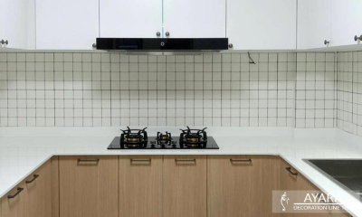 ชุดครัว Built-in โครงซีเมนต์บอร์ด หน้าบาน Laminate สี Aged Ash