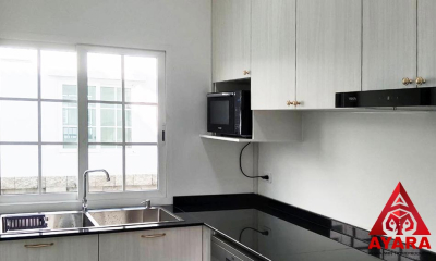 ชุดครัว Built-in โครงซีเมนต์บอร์ด หน้าบาน Melamine สี ES 5054-15 ลายไม้