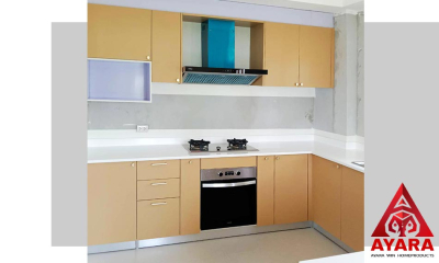 ชุดครัว Built-in ตู้ล่าง โครงซีเมนต์บอร์ด หน้าบาน พ่นสี Balsam Brown