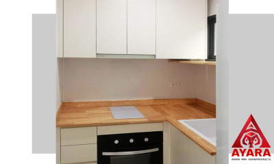 ชุดครัว Built-in โครงซีเมนต์บอร์ด หน้าบาน Melamine สีครีม