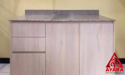 ชุดครัว Built-in โครงซีเมนต์บอร์ด หน้าบาน Laminate สี Kitami Ruster ลายไม้