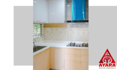 ชุดครัว Built-in โครงซีเมนต์บอร์ด หน้าบาน Laminate สี Thansau Mapple + ขาวเงา