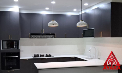 ชุดครัว Built-in โครงซีเมนต์บอร์ด หน้าบาน Melamine สีเทาด้าน