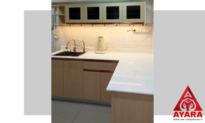 ชุดครัว Built-in โครงซีเมนต์บอร์ด หน้าบาน Melamine สี Maple ลายไม้