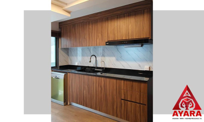 ชุดครัว Built-in โครงซีเมนต์บอร์ด หน้าบาน Melamine สีลายไม้