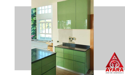 ชุดครัว Built-in โครงซีเมนต์บอร์ด หน้าบาน Hi Gloss สีน้ำเงินเงา + เขียวเงา