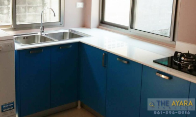 ชุดครัว Built-in โครงซีเมนต์บอร์ด หน้าบาน Laminate สีฟ้าด้าน Electric