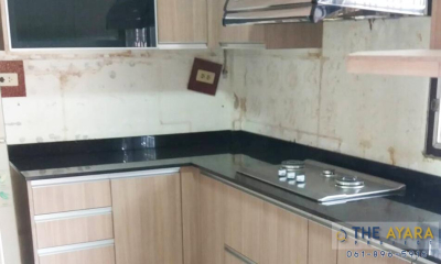 ชุดครัว Built-in โครงซีเมนต์บอร์ด หน้าบาน Laminate สี Olive Afromosia