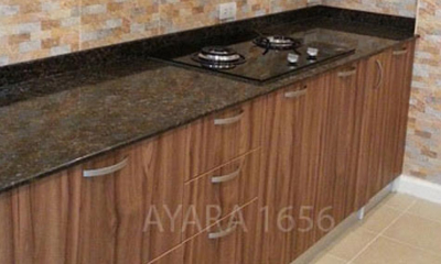 ชุดครัว Built-in Laminate ลายไม้ Oiled Walnut แนวตั้ง
