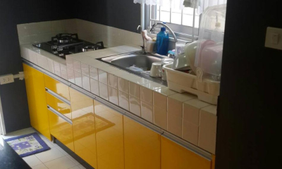 ชุดครัว Built-in Laminate ลายไม้ Ebano