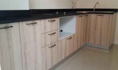ชุดครัว Built-in Melamine ลายไม้