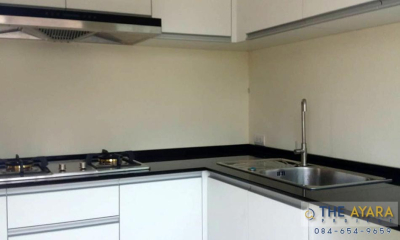 ชุดครัว Built-in โครงซีเมนต์บอร์ด หน้าบาน Laminate สีขาวด้าน