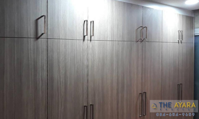 ตู้สูง Built-in โครงซีเมนต์บอร์ด หน้าบาน สี Mocca Firwood