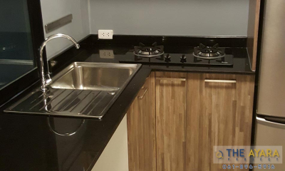 ชุดครัว Built-in Melamine ลายไม้ Dolec Pine