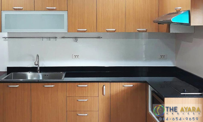 ชุดครัว Built-in โครงซีเมนต์บอร์ด หน้าบาน Melamine สี Teak