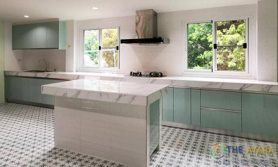 ชุดครัว Built-in โครงซีเมนต์บอร์ด หน้าบาน Hi Gloss สีเขียวพาสเทล