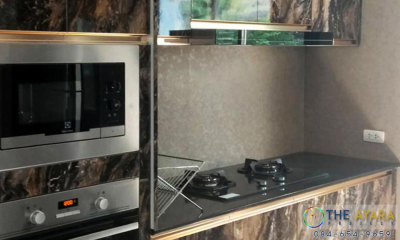 ชุดครัว Built-in โครงซีเมนต์บอร์ด หน้าบาน Laminate สี  Mardled Cappuccino