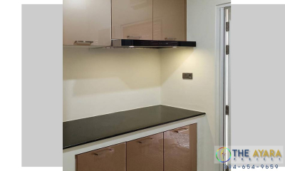 ชุดครัว Built-in โครงซีเมนต์บอร์ด หน้าบาน Acrylic สีน้ำตาล