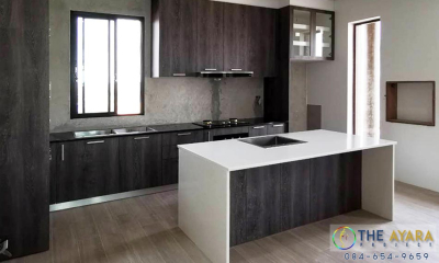 ชุดครัว Built-in โครงซีเมนต์บอร์ด หน้าบาน Laminate สี Shadow Oak + Cottage Oak