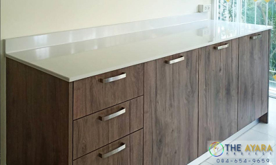 ชุดครัว Built-in โครงปาติเกิลกันชื้น หน้าบาน Melamine สี Woodland Oak