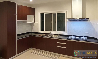 ชุดครัว Built-in โครงซีเมนต์บอร์ด หน้าบาน Melamine สี Walnut
