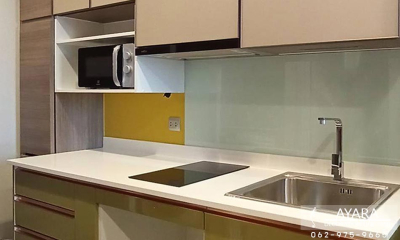 ชุดครัว Built-in โครงซีเมนต์บอร์ด หน้าบาน Hi Gloss สีเขียวเงา