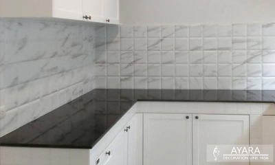 ชุดครัว Built-in โครงซีเมนต์บอร์ด หน้าบาน Hi Gloss สีขาวด้าน