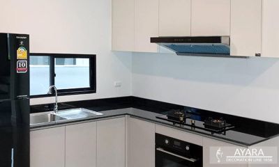 ชุดครัว Built-in โครงซีเมนต์บอร์ด หน้าบาน Melamine สี ES 1004-19 + ES 4002-11