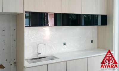ชุดครัว Built-in โครงซีเมนต์บอร์ด หน้าบาน Laminate สี Light Albatross Teak