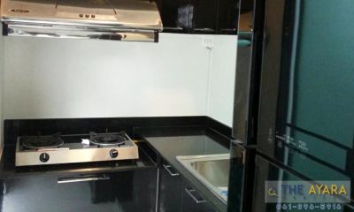ชุดครัว Built-in Laminate สีดำ