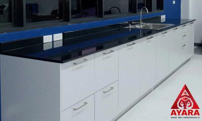 ชุดครัว Built-in โครงซีเมนต์บอร์ด หน้าบาน Melamine สีเทาอ่อน