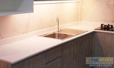 ชุดครัว Built-in โครงซีเมนต์บอร์ด หน้าบาน Laminate สี Concrete Formwood