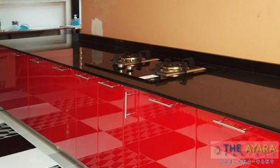 ชุดครัว Built-in โครงซีเมนต์บอร์ด หน้าบาน Hi Gloss สีแดง