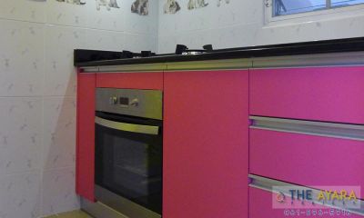 ชุดครัว Built-in Melamine สีชมพู