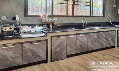 ชุดครัว Built-in โครงซีเมนต์บอร์ด หน้าบาน Melamine สี Nordic Grey ลายหินอ่อน