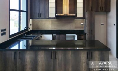 ชุดครัว Built-in โครงซีเมนต์บอร์ด หน้าบาน Laminate สี Canyon Monument Oak
