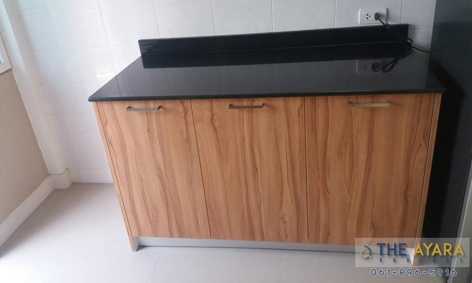 ชุดครัว Built-in โครงซีเมนต์บอร์ด หน้าบาน Laminate สี Classic Walnut