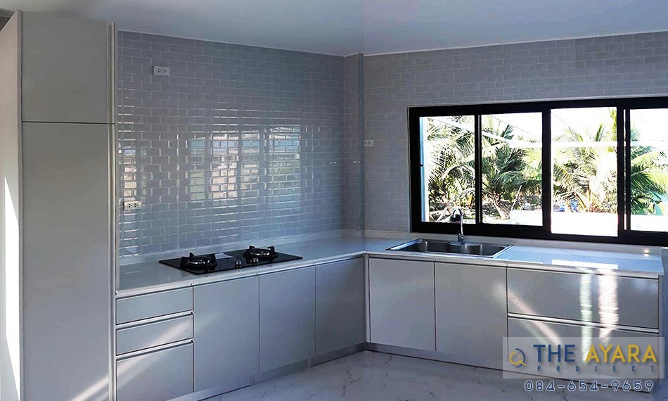 ชุดครัว Built-in โครงซีเมนต์บอร์ด หน้าบาน Melamine สีเทา