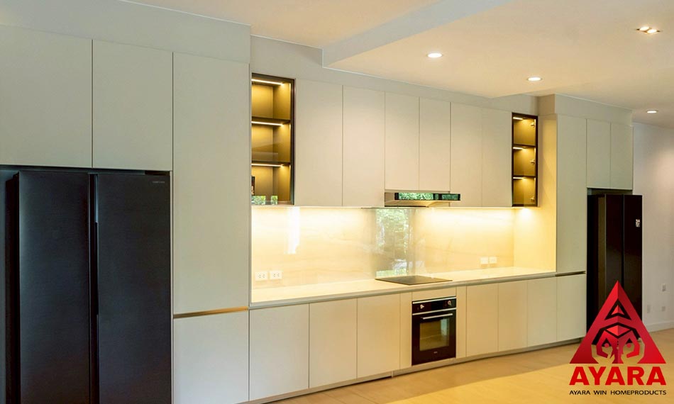 ชุดครัว Built-in โครงซีเมนต์บอร์ด หน้าบาน Laminate สีครีม