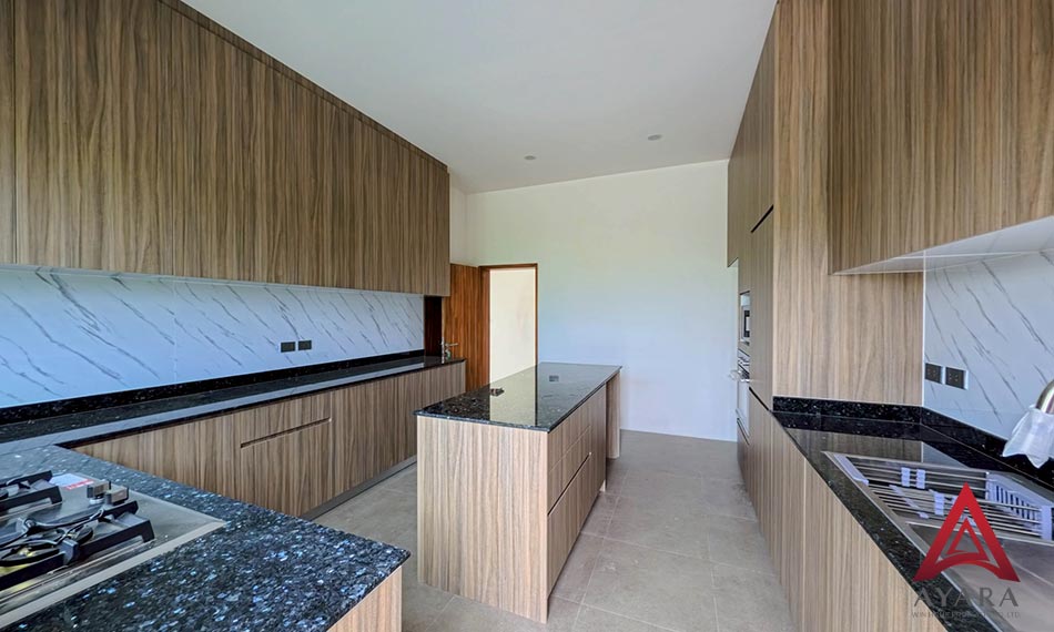 ชุดครัว Built-in หน้าบาน Melamine 5016-17 สีลายไม้ | ครัวบิ้วอินโครงซีเมนต์บอร์ด | Ayara