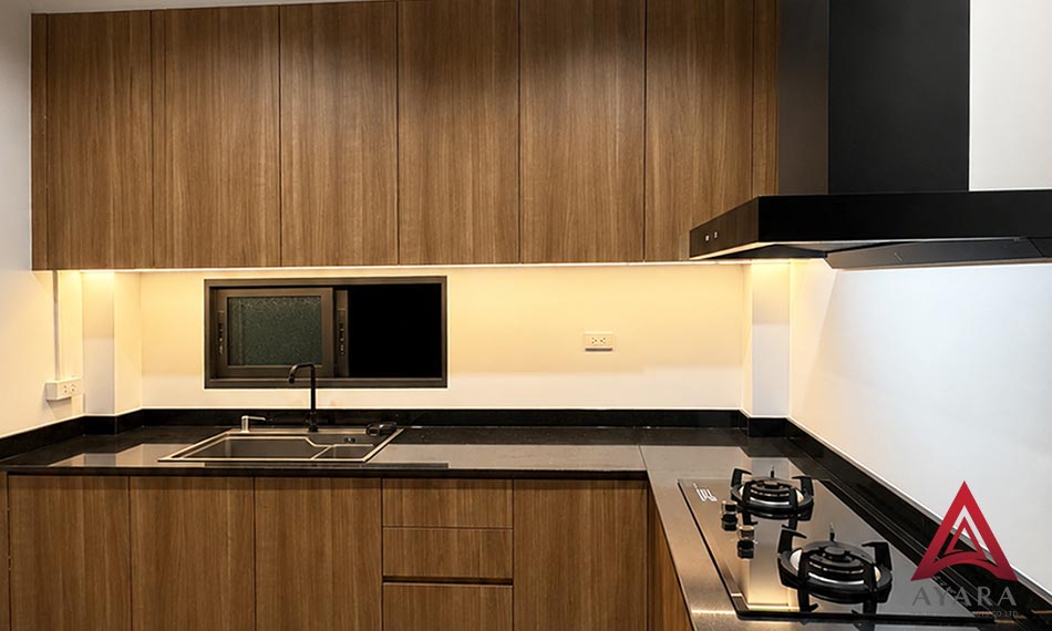 ชุดครัว Built-in หน้าบาน Melamine TNK 5005-15 ลายไม้ | โครงซีเมนต์บอร์ด | Ayara