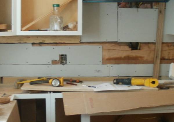 เลือกบานตู้ครัวสำเร็จรูปอย่างไรให้ใช้งานได้นาน